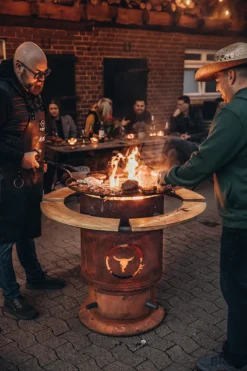 MOESTA-BBQ Bandit FirePlace Inkl. Bambus Ablagen, BBQ-Disk Und Bambus Lasur -GrillMeister Verkaufsgeschäft 2022 09 20 moesta bandit und wm shooting 614 ret