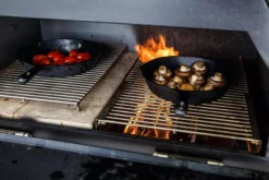 Der Merklinger Abstandsrost 7 Der Merklinger Abstandsrost -GrillMeister Verkaufsgeschäft merklinger holzbackofen grill pizzaofen brotbackofen zubehoer motiv gusspfanne4 jpg