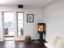 Kaminofen Nordpeis DUO 1 Schwarz, 5 KW -GrillMeister Verkaufsgeschäft nordpeis kaminofen duo1 schwarz ambiente2 0jcjzszeo5bt1e