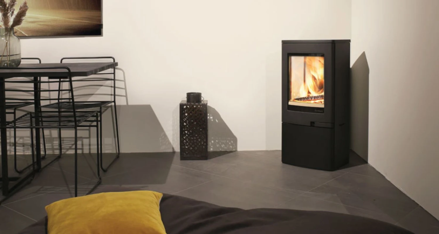 Kaminofen Nordpeis UNO 5 Schwarz, 4 KW 4 Kaminofen Nordpeis UNO 5 Schwarz, 4 KW – Bild 4