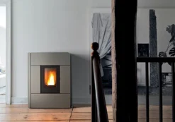 Pelletofen MCZ RAAM Comfort Air X-UP S1, 8 KW -GrillMeister Verkaufsgeschäft raam ambienteozkydos1e7pmu